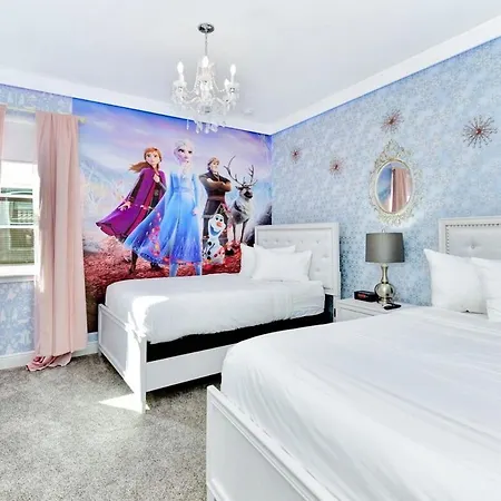 Encore Disney Villa 5 Bedroom Home & Private Pool For 12 Guests 15 Minutes Away From All Disney Parks